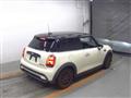 2022 BMW MINI