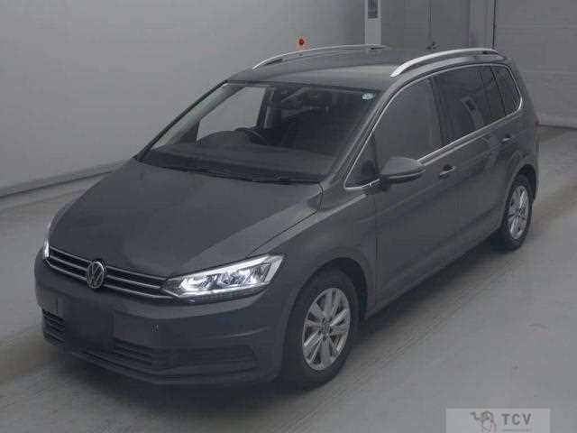 2022 Volkswagen Golf Touran