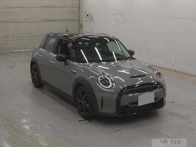 2022 BMW MINI