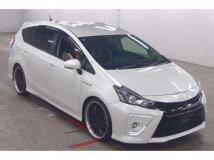 2015 Toyota PRIUS α