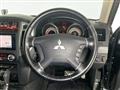 2015 Mitsubishi Pajero