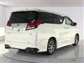 2017 Toyota Alphard Hybrid