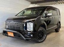 2019 Mitsubishi Delica D5