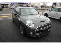 2019 BMW MINI
