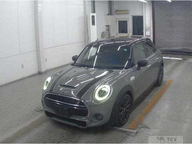 2021 BMW MINI