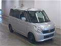 2011 Nissan ROOX
