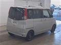 2011 Nissan ROOX