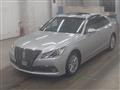 2014 Toyota Crown Hybrid