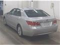 2014 Toyota Crown Hybrid