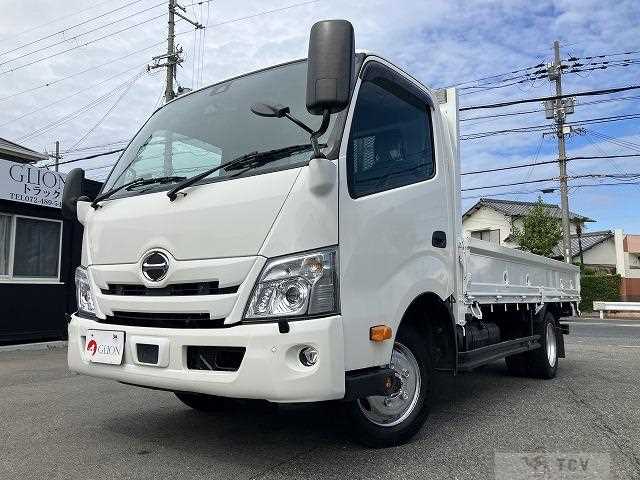 2021 Hino Dutro