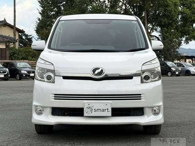 2008 Toyota Voxy
