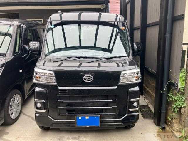 2025 Daihatsu Hijet Cargo