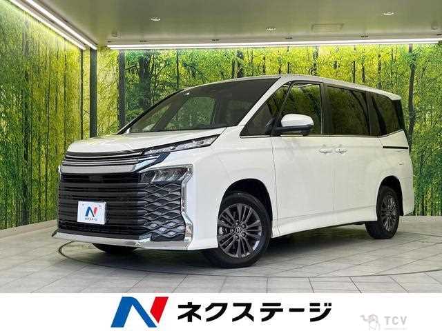 2022 Toyota Voxy