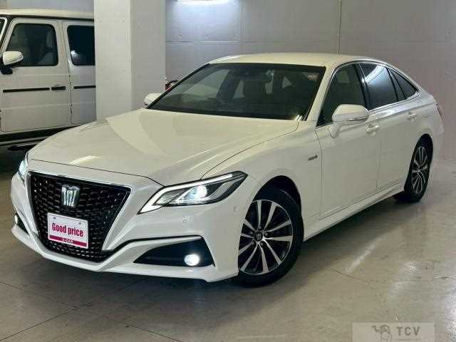 2018 Toyota Crown Hybrid