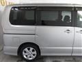 2009 Nissan Serena