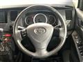 2011 Toyota Isis