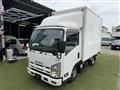 2010 Isuzu Elf Truck