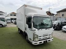 2010 Isuzu Elf Truck