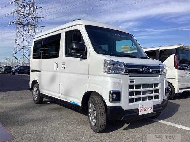 2025 Daihatsu Atrai