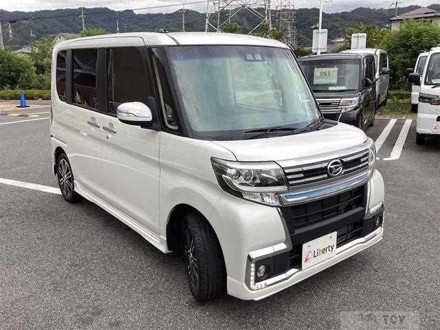 2017 Daihatsu Tanto