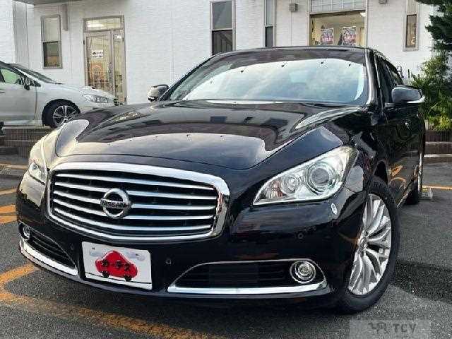 2018 Nissan Cima