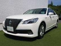 2013 Toyota Crown Hybrid