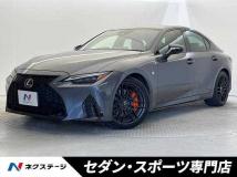 2021 Lexus IS