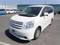 2007 Toyota Noah