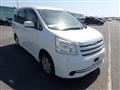2007 Toyota Noah