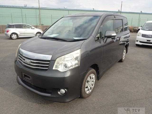 2012 Toyota Noah