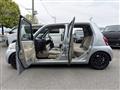 2009 Daihatsu Esse
