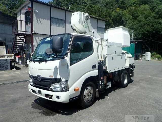2017 Hino Dutro