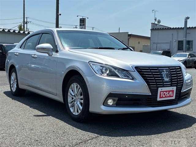 2015 Toyota Crown