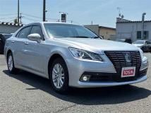2015 Toyota Crown