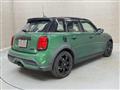 2022 BMW MINI