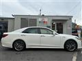2015 Toyota Crown Hybrid
