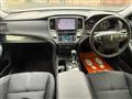2015 Toyota Crown Hybrid