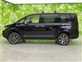 2017 Mitsubishi Delica D5