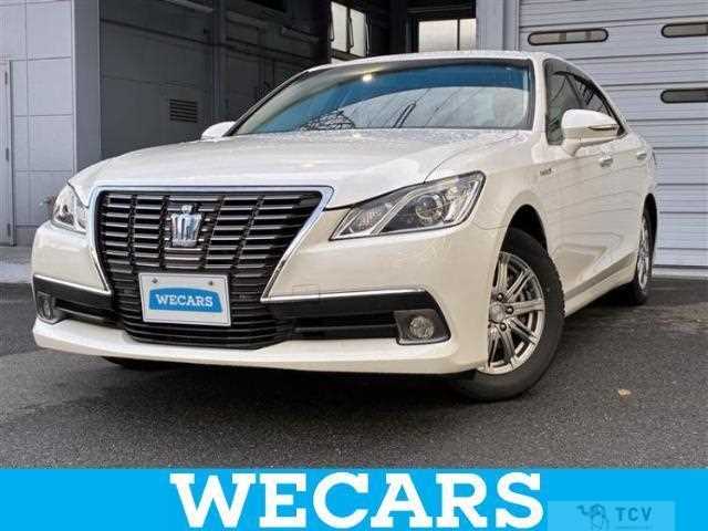 2013 Toyota Crown Hybrid
