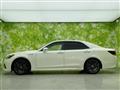 2018 Toyota Crown Hybrid