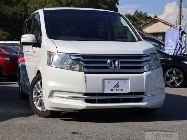 2013 Honda Step WGN