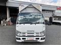 2013 Isuzu Elf Truck