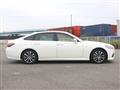 2018 Toyota Crown Hybrid