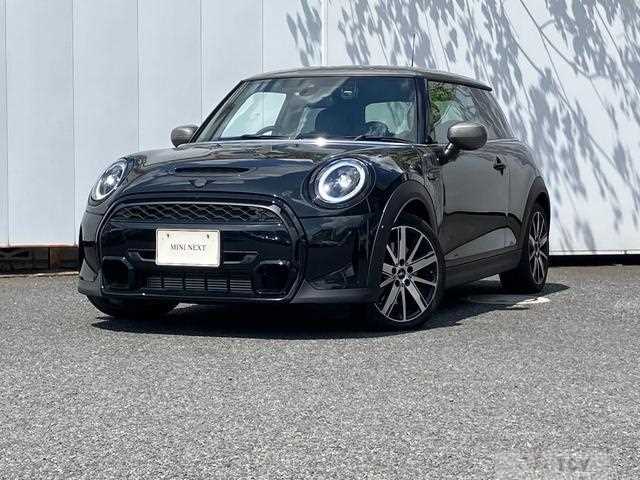 2023 BMW MINI