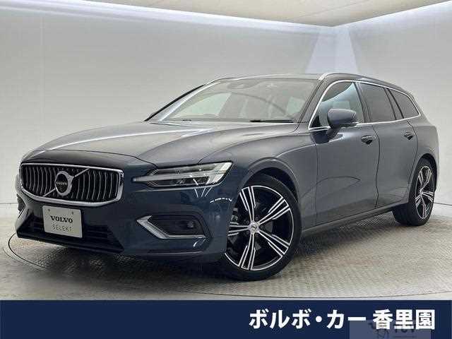 2022 Volvo V60