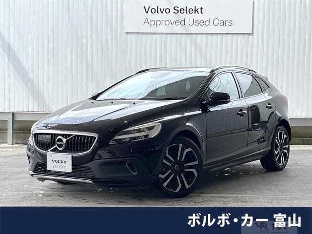 2017 Volvo V40