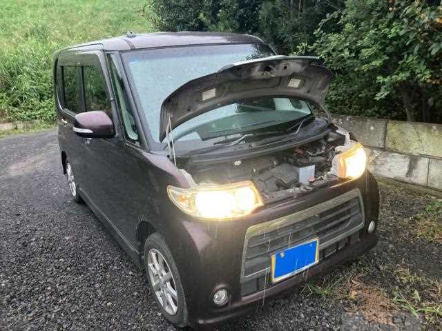 2011 Daihatsu Tanto
