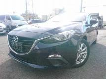 2015 Mazda Axela