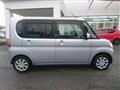 2012 Daihatsu Tanto