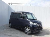 2011 Nissan ROOX